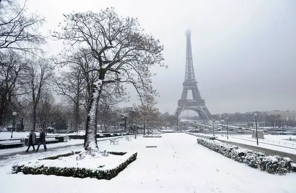 winter in Paris, things to do in Paris in Winter, visiting Paris in winter, where to stay in Paris in winter