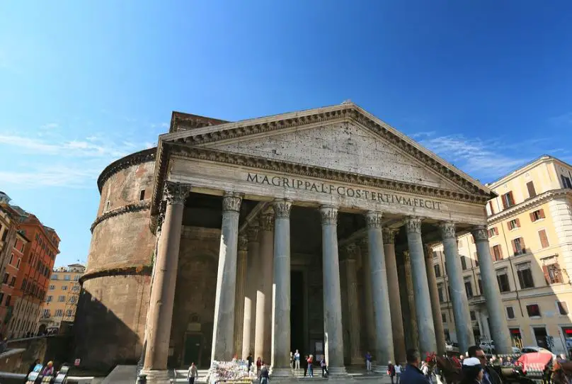 popular buildings in Rome, historical buildings in Rome, famous ancient Roman buildings