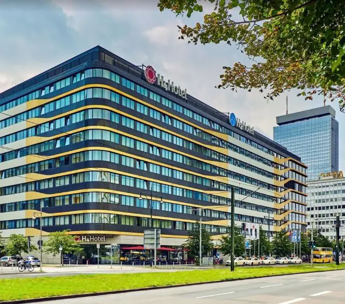 best hotels near TV Tower Berlin, hotels close to Berlin TV Tower