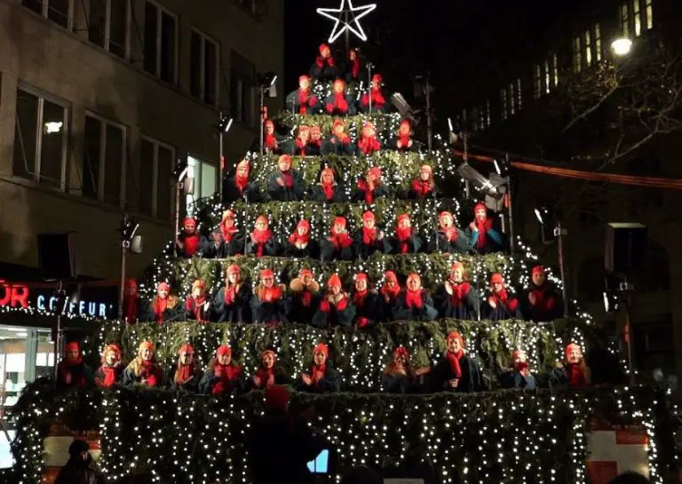 Top 12 Christmas Things to do in Zurich Christmas in Zürich, Switzerland