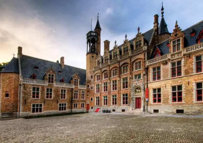 most famous monuments in Bruges, ancient monuments in Bruges, old monuments in Bruges