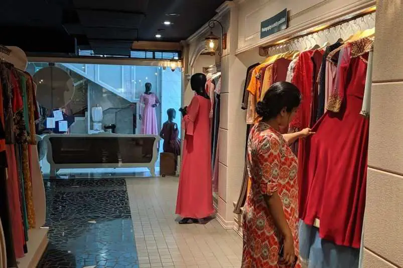 shopping in Kochi, dress shopping in Kochi, saree shopping in Kochi India