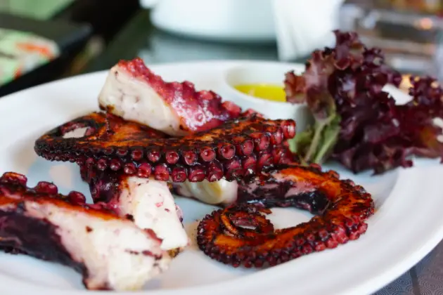 Best Foods to Try in Athens