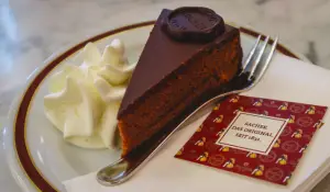 10 Best Foods to Try in Vienna | Famous Foods in ViennaWorld Tour