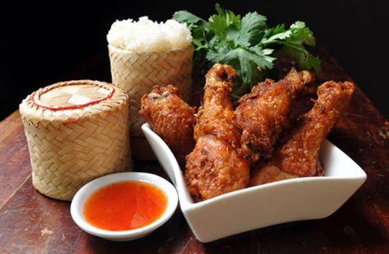 Foods to EaFried Chicken( Gai Tod)t in Bangkok