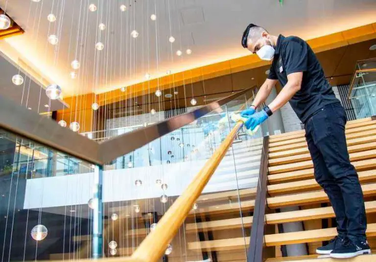 Best Tips for Staying Safe in a Hotel During COVID19 Times