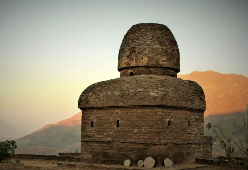 monuments in Pakistan, historical places in Pakistan, famous monuments in Pakistan, religious monuments in Pakistan, important monuments in Pakistan,