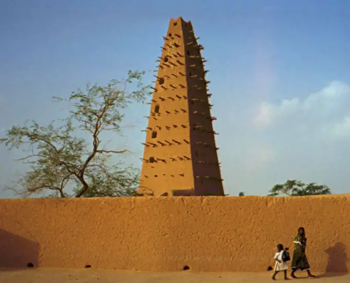 monuments in Niger, historical places in Niger, famous monuments in Niger, religious monuments in Niger, important monuments in Niger, historical buildings in Niger, historical monuments in Niger, historical landmarks in Niger,