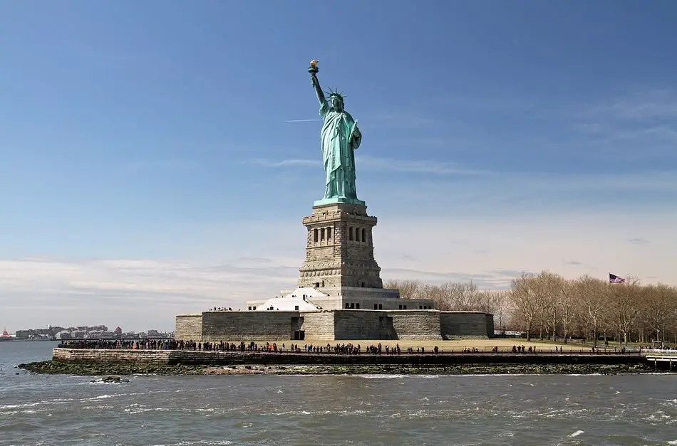trip to the Statue of Liberty, Complete Route Guide to Visiting the Statue of Liberty, Best Route to the Statue of Liberty, boats to reach this Statue of Liberty