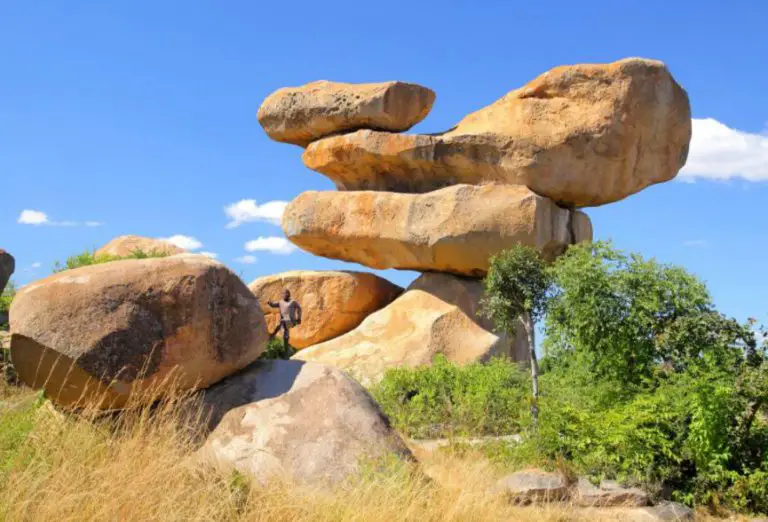 Most Visited Monuments in Zimbabwe l Famous Monuments in Zimbabwe