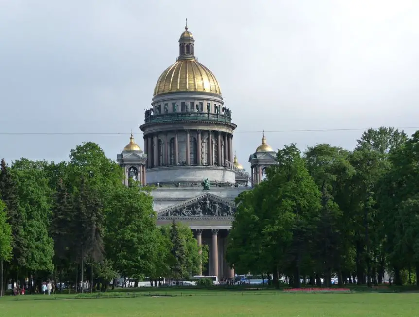 St. Petersburg is known for, why St. Petersburg is famous