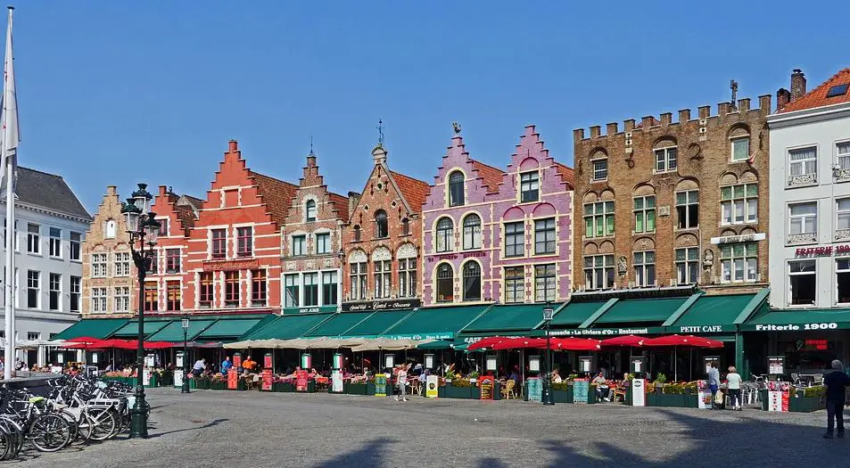 Bruges is known for, what is Bruges famous for food, what is Bruges most known for