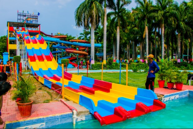 water park near Indore, famous water parks in Indore, Mayank water park in Indore, Touchwood Resort in Indore, Touchwood Resort in Indore