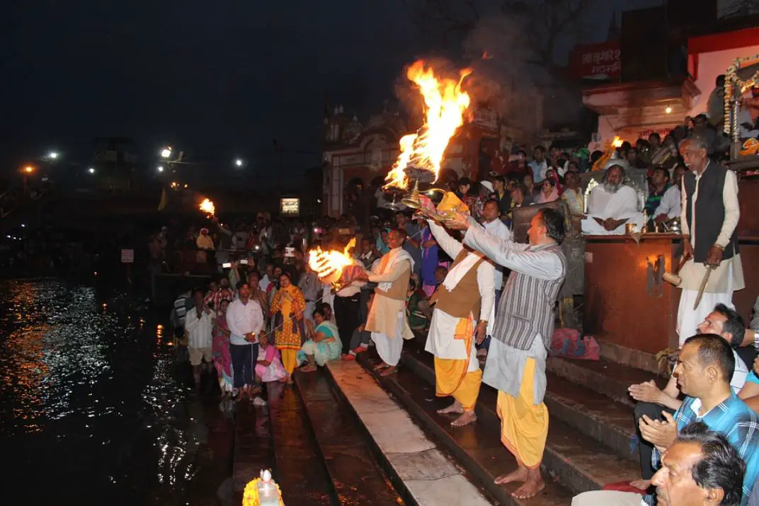 Watch Ganga Aarti Ceremony