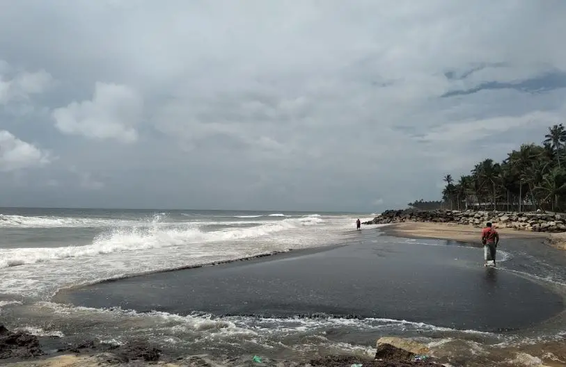 wonderful black sand beaches in India