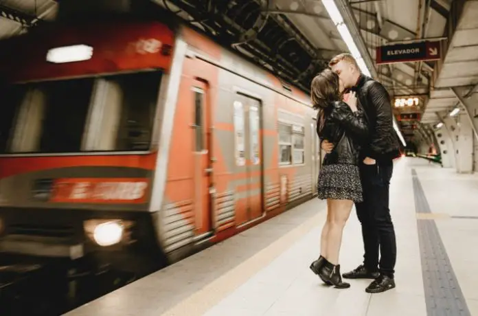 It's illegal for couples to kiss on the platforms. fun facts about France, funny facts about the French, weird facts about France, weird facts on France, fun facts about French food, weird things about the French language