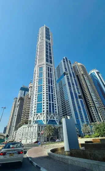 famous Skyscrapers in the UAE,list of the top skyscrapers in the UAE,famous UAE skyscrapers,top skyscrapers in UAE,prominent skyscraper in the United Arab Emirates