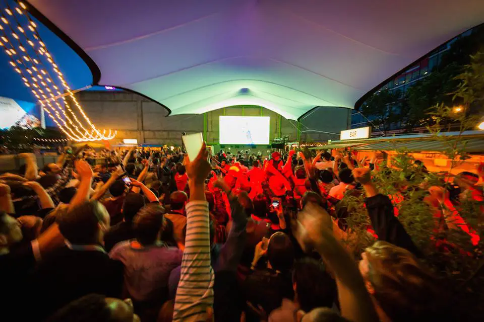 Places to Spend New Year's Eve in Paris, best Places to Spend New Year's Eve in Paris, Where to spend New Year eve in Paris