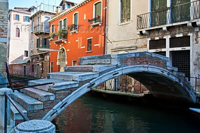 Venice secrets, hidden gems in Venice, secret gems of Venice