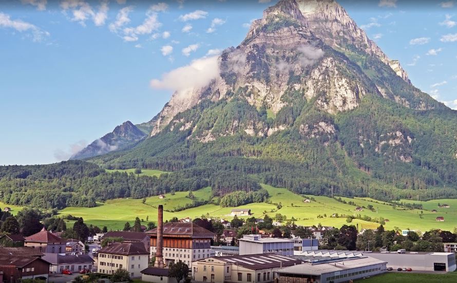 historic site in Switzerland,  monument in Switzerland, famous monument in Switzerland, historic site to visit Switzerland