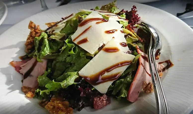 unique places to eat in Greece, famous places to eat in Greece