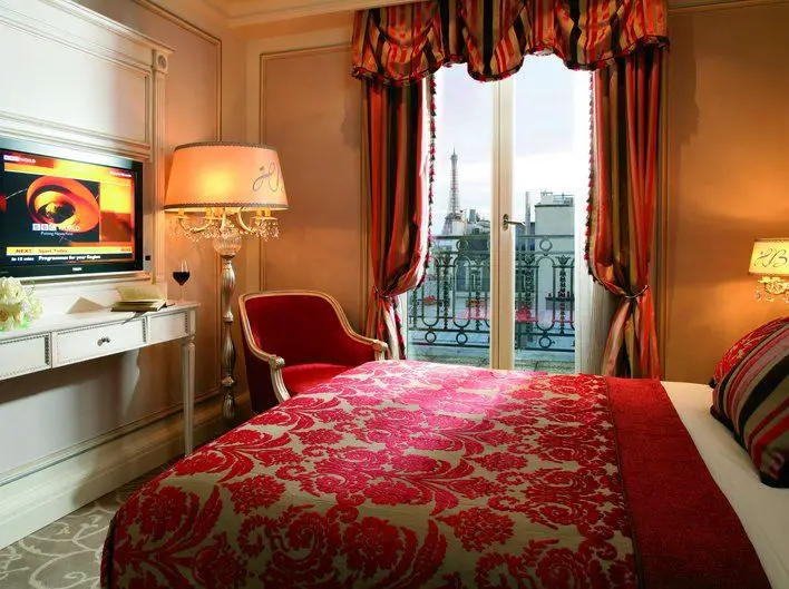 best hotels in Paris, hotels with Eiffel Tower view, Eiffel view hotels