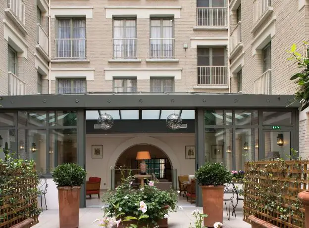 best hotels near Montparnasse train station, hotels close Montparnasse train station Paris 