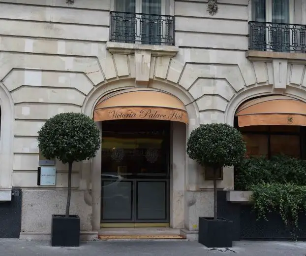 best hotels near Montparnasse train station, hotels close Montparnasse train station Paris 