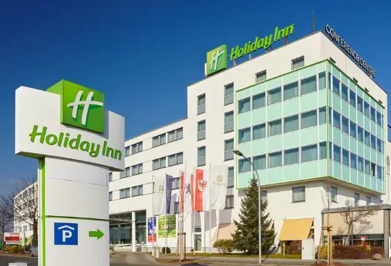 best hotels near Berlin Brandenburg Airport, hotels close to Berlin Brandenburg Airport