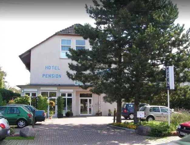 best hotels near Berlin Schoenefeld Airport, hotels close to Schoenefeld Airport