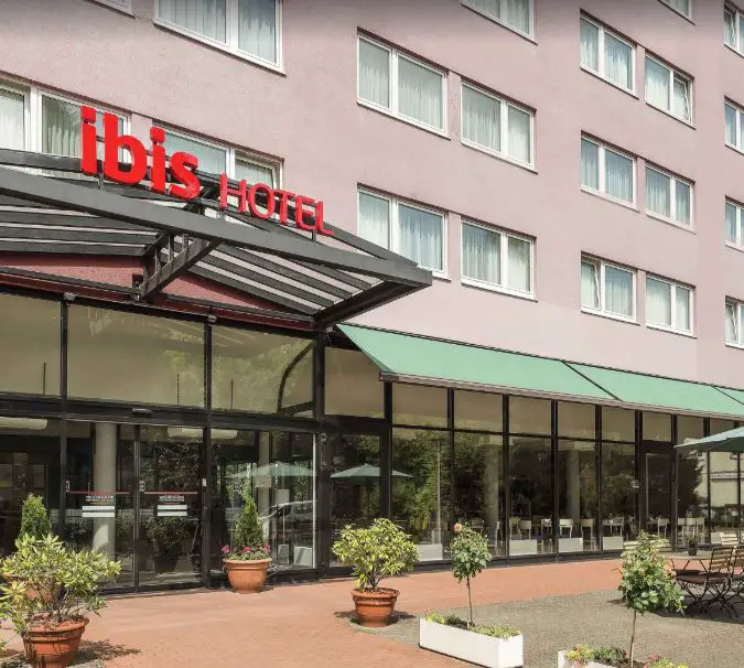 best hotels near Berlin Brandenburg Airport, hotels close to Berlin Brandenburg Airport