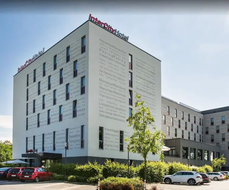 best hotels near Berlin Brandenburg Airport, hotels close to Berlin Brandenburg Airport