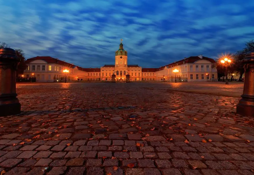  Explore Berlin at Night, Berlin Tour 