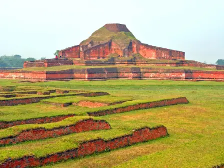 most important monuments in Bangladesh, monuments in Bangladesh, most important medieval sites in Bangladesh, historical monuments in Bangladesh, most visited monuments in Bangladesh, Museum in Bangladesh