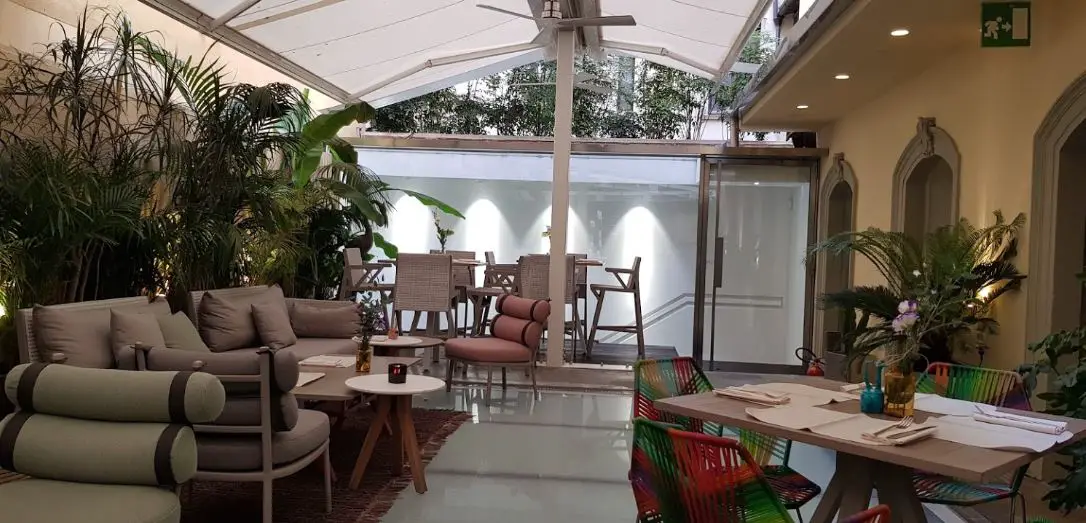 American breakfast in Florence, Famous Bunch Spot, "Rooster"