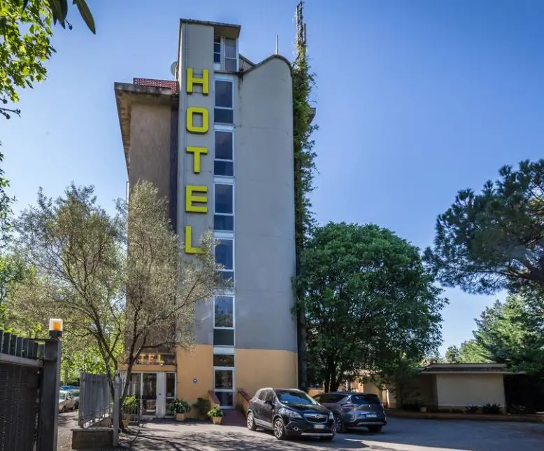 Hotels in Florence near airport, This article is about the hotels near Florence Italy