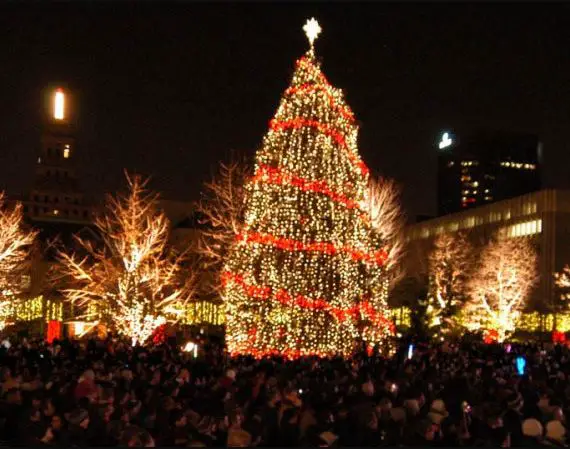 strange Christmas traditions in the world, unusual Christmas traditions around the world