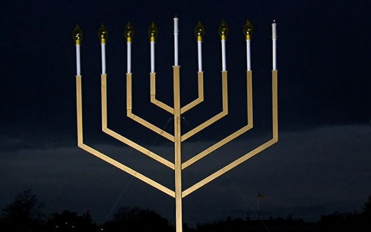 strange Christmas traditions in the world, unusual Christmas traditions around the world, 