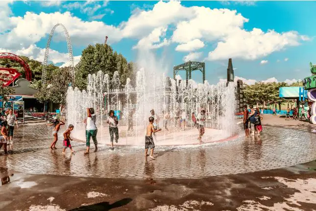 Water Parks in Paris, Aqua Parks in Paris 