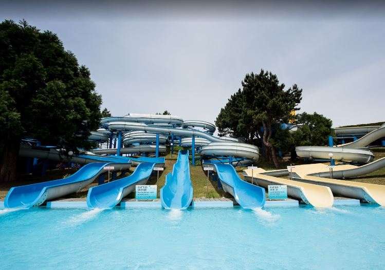  water parks in Vancouver, water parks in Vancouver BC, indoor water parks in Vancouver