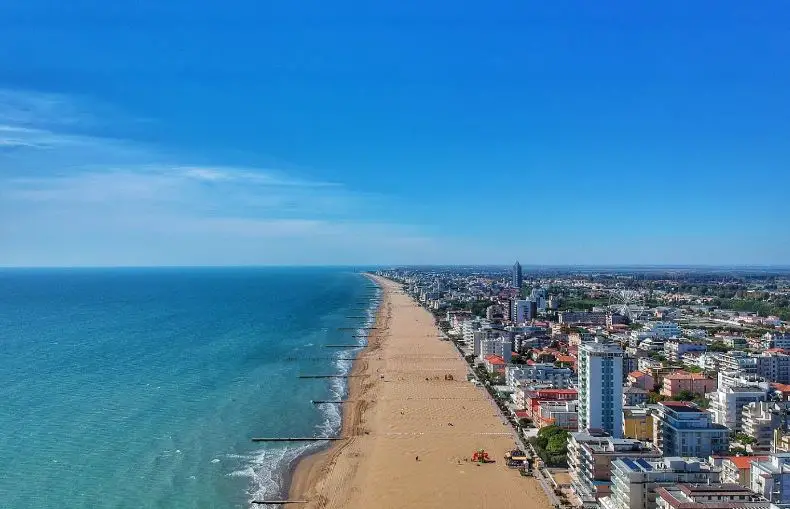 best beaches in Venice