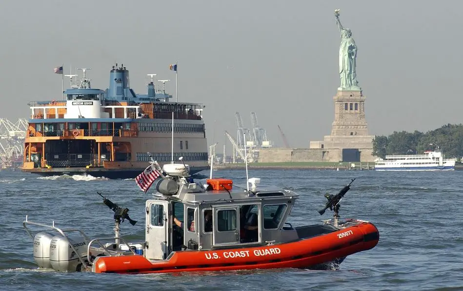 various routes to reach the Statue of Liberty in NYC