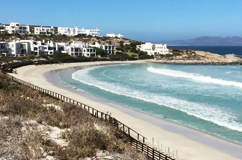 famous beaches of South Africa, South Africa’s top beaches to visit, a popular beach in South Africa, the top beach in South Africa, a beach in South Africa