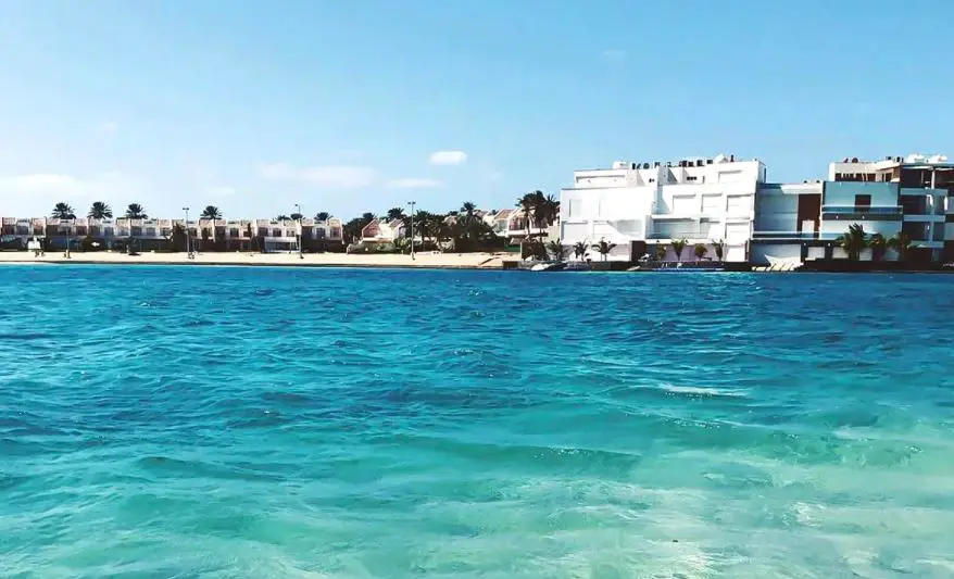 famous beaches of Saudi Arabia, Saudi Arabia’s top beaches to visit, a popular beach in Saudi Arabia, the top beach in Saudi Arabia, a beach in Saudi Arabia