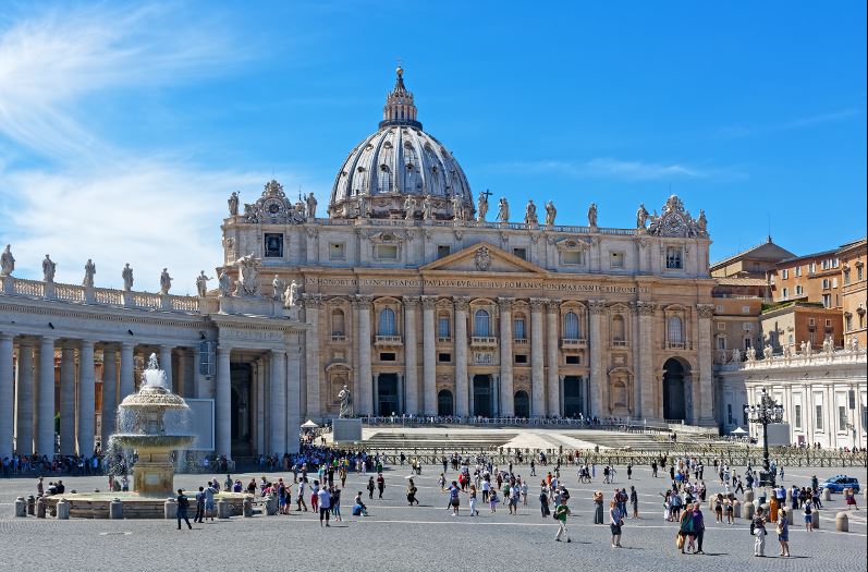  trip to the St. Peter’s Basilica, Complete Route Guide to Visiting the St. Peter’s Basilica, Best Route to the St. Peter’s Basilica, boats to reach this St. Peter’s Basilica,