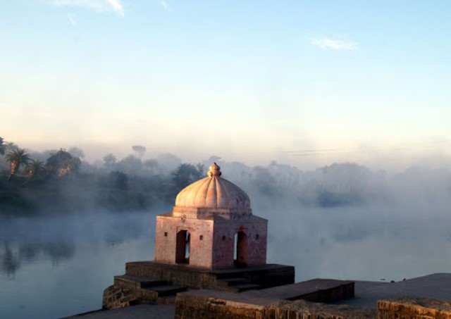 Mandu Hill Station in Madhya Pradesh, the best hill station of Madhya Pradesh, a must-visit hill station in Madhya Pradesh, top hill stations in Madhya Pradesh, an unexplored hill station in Madhya Pradesh