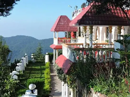 a popular guest house near the lake, guest house in Nainital, Uttarakhand, beautiful guest house in Nainital, Naitinal’s guest house, top guest house of Nainital, well-known guest house in Nainital, best guest houses in Nainital, must-visit guest house in Nainital