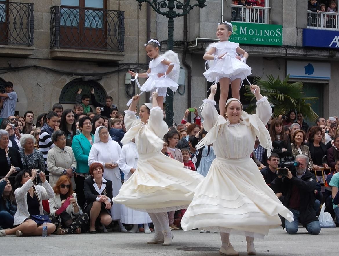 Top Summer Festivals in Portugal, Summer Festivals Celebrated in Portugal, summer festivals in Portugal, top fest in Portugal, summer festivals in Portugal, List of Famous Summer Fest in Portugal, Spring Festival in Portugal