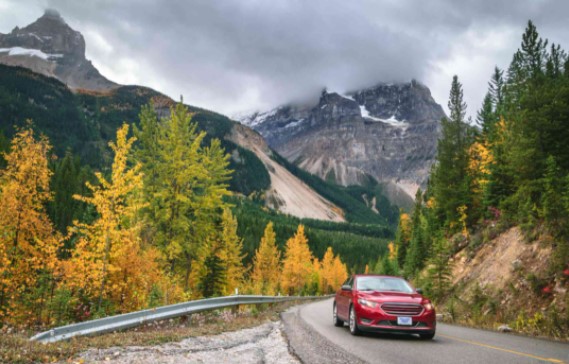  famous road trip to Canada 2021, road trip through Canada, a road trip to Canada 2021,