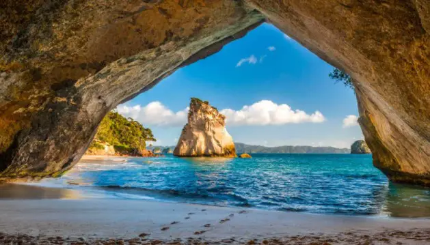  driving holiday road trips in New Zealand, list of 10 best road trip in New Zealand, popular road trips in New Zealand, the best road trip in New Zealand south island, top road trips in New Zealand,